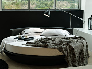 Круглая кровать