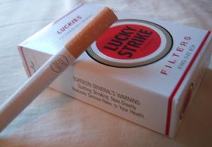 lucky strike original red