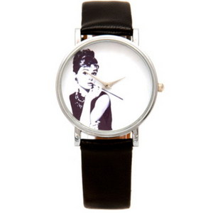 Часы с Одри Хепберн