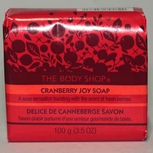 5 the body shop cranberry joy soap