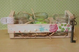 Жестяные коробки или банки для печенья