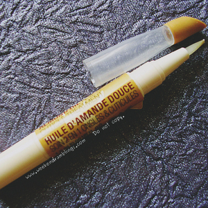 The body shop Almond Nail & Cuticle Oil