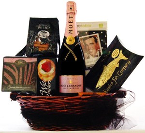 Moet & Chandon Imperial Rose Champagne Gift Basket