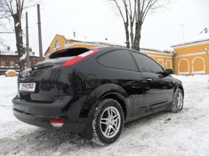 Ford Focus hatchback black