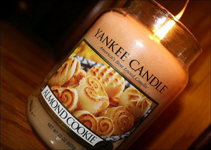 Yankee Candle Almond Cookie