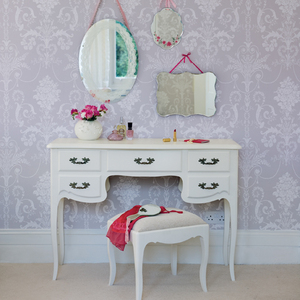 dressing-table