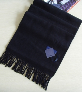 Черный шарф
