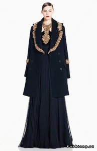 Платье и пальто Alexander Mcqueen