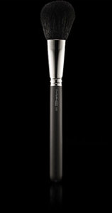 MAC large powder brush №150