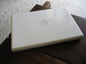 MacBook Apple