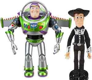 Игрушки Buzz Lightyear и Woody