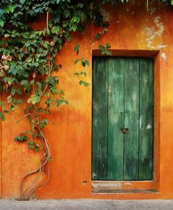 green doors