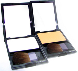 Shiseido Luminizing Satin Face Color: High Beam White #WT905 и Soft Beam Gold #BE206.