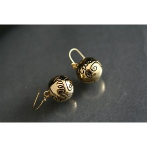 сережки guess