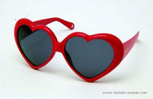 солнцезащитные очки сердечками