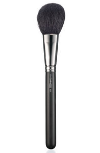 Mac large powder brush #150