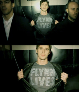 Flynn Lives t-shirt