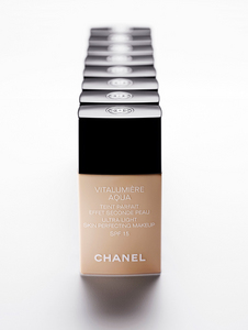 Chanel Vitalumiere Aqua