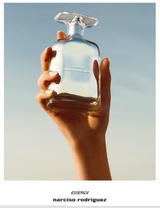 Narcisco Rodrigez Essence
