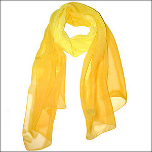 Желтый шарф