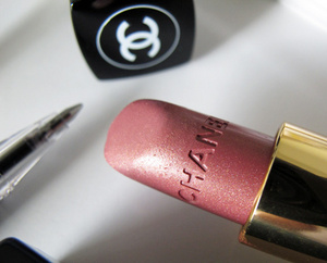 Chanel Rouge Coco Hydrating Creme Lip Colour - # 02 Perle