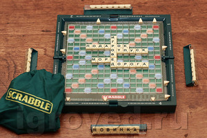 Scrabble Travel Deluxe