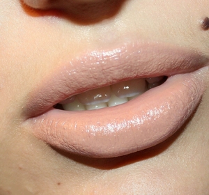 MAC LADY GAGA 2 Viva Glam Limited Edition