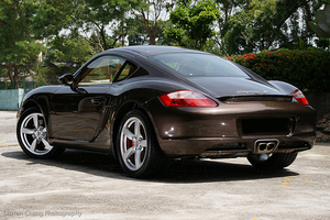 Porsche Cayman macadamia metallic