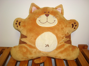 диванная подушка-кот