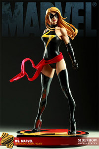Ms. Marvel premium format figure (Exclusive Edition)