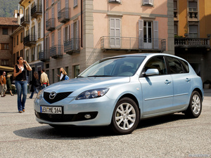 mazda 3 hatchback