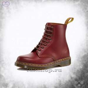 Красные ботинки Dr Martens