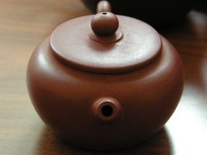 сlay teapot