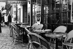 Посидеть в уличном кафе Парижа