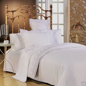 Белоснежная постель