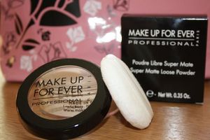 Рассыпчатая пудра make up forever