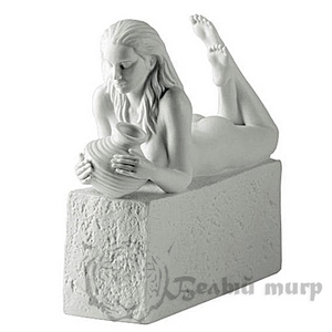 скульптура девушки