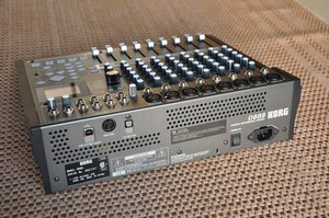 KORG D888