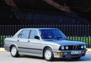 BMW E28 M5
