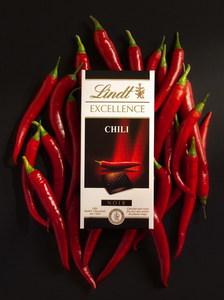 Шоколад Lindt Excellence Chili