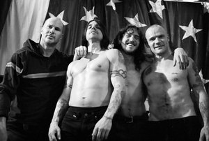 хочу потрапити на концерт RHCP (бажано в складі з Джоном)