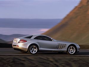 Mercedes-Benz SLR McLaren