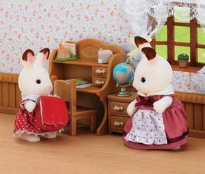 Sylvanian Families. Набор «Мария за партой»