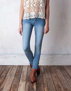 таакие джинсы