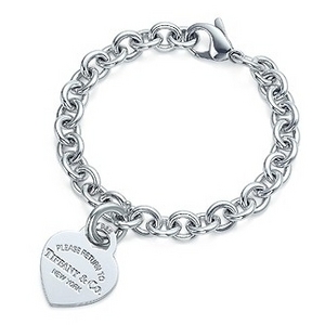 &#9679; Tiffany & Co. Return to Tiffany™ Heart Tag Toggle Bracelet