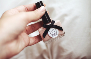 nude nail polish