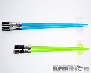 Star Wars — Luke Skywalker & Yoda Lightsaber Chopsticks Set