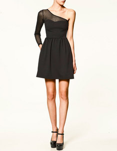 Это черное платье от Zara