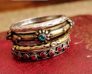 Retro ring value 4 Piece Set