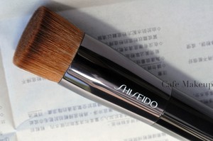 shiseido perfect foundation brush